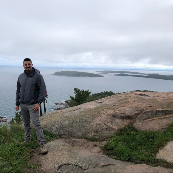 Meet your Posher, Seth - Picture 7 of 9